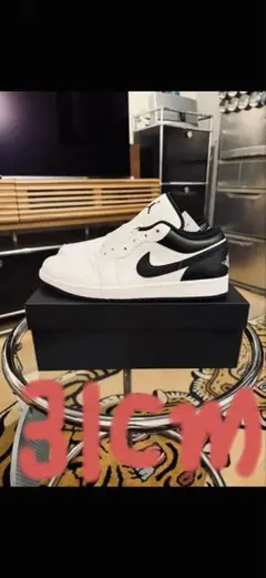 新品未使用Nike Air Jordan 1 Low 黒×白　31cm
