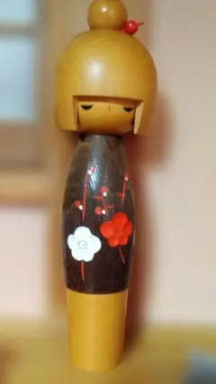 卯三郎こけし 岡本卯三郎 椿柄 26cm 創作こけし 木製 昭和レトロ 美品