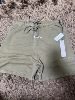 新品未使用　ESSENTIALS スウェットハーフパンツ 左足刺繍ロゴ