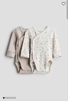 H&M オーガニックコットンボディスーツ　2枚セット