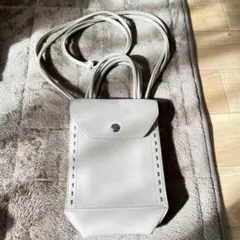 【美品】出し入れ楽々♪ 縦型ショルダー　上品なライトグレー