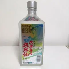 【2012年瓶詰め】久米島の久米仙 琉球泡盛 古酒 ホワイト35度 720mlのサムネイル