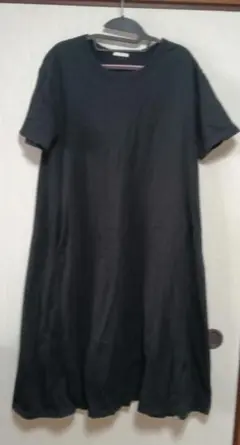 GU 半袖 Aラインワンピース ブラック　XL