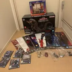 一番くじ　ウルトラマン　怪獣超大全　ゴモラ　メトロン星人　フィギュア