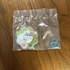 ちいかわ ハチワレ アクリルキーホルダー カニ爪唐揚げ