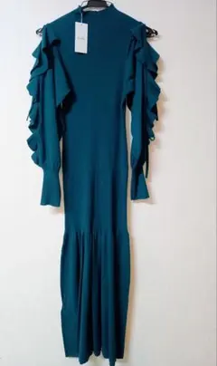 [新品]　dazzlinロングワンピース