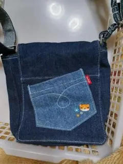 Item thumbnail for item 10be8de4-75d2-48d8-886c-05dbc507b1a8