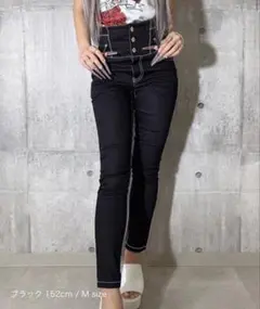 タグ付き　BLACKQUEEN ゴールドボタンハイウエストスキニー レディース