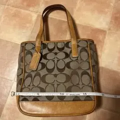 Item thumbnail for item 75523ddd-f398-473c-ac25-9cae2ae3d3c0