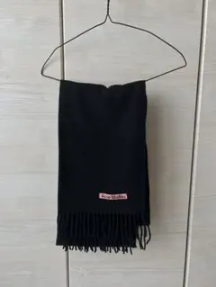 Acne Studios 黒マフラー フリンジ付き