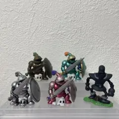 ドラゴンクエスト　フィギュア　さまようよろいシリーズ