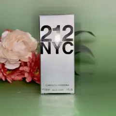 キャロライナヘレラ 212 ウーマン EDT 30ml 212 WOMANのサムネイル