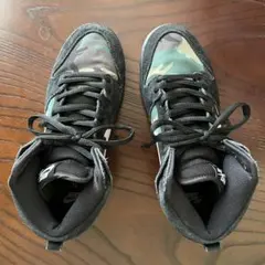 NIKE SB DUNK HIGH カモフラ スニーカー　27.5のサムネイル