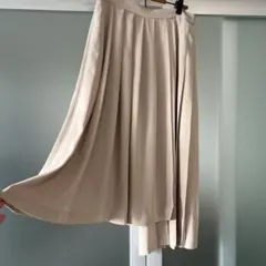 DAMA ベージュ プリーツキュロットスカート風パンツ