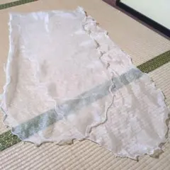 クリーム色？アイボリー？ フリルエッジ シフォンストール