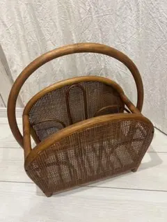 マガジンラック　ラタン　籐　小物入れ　リビング収納　古道具　古家具　ブロカント 籐 ラタン 籐マガジンラックテーブル マガジンラック 天然素材 家具