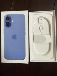 iPhone 16のブルーの空箱