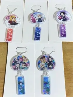 鬼滅の刃　イオン　アクリルキーホルダー　シークレット×２個❗️他３個