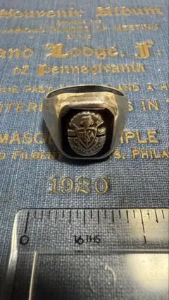 Item thumbnail for item 54ea929d-cada-469b-9be2-13c94167618a