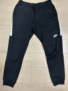Nike ジョガーパンツ 黒 白ストライプ　トラックパンツ