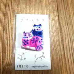 IRIIRIさん　ハンドメイドブローチ