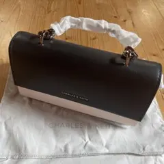 新品・未使用　チャールズアンドキース　スカルプチュアハンドル ロングウォレット