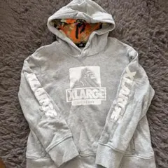 XLARGE フード付きパーカー グレー　カモフラ　130