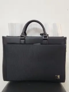新品美品　Mr.ジュンコ 　ビジネスバッグ 就活 シンプル　撥水　軽量