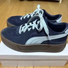 PUMA スニーカー ネイビー 厚底のサムネイル