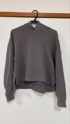 GU グレー フード付き クロップドパーカー M