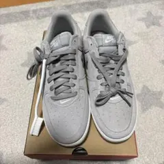 NIKE ナイキ エアフォース1 LOW レトロ　27cm グレーのサムネイル