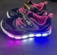 タイムセール【充電➕スイッチ式】光る靴✨スニーカー✨3色のライト、１７センチ