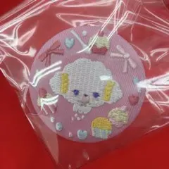 サンリオ　刺繍缶バッジ　こぎみゅん