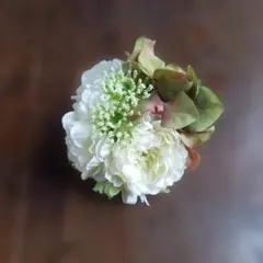 入学式 卒業式 コサージュ ラナンキュラス ハンドメイド