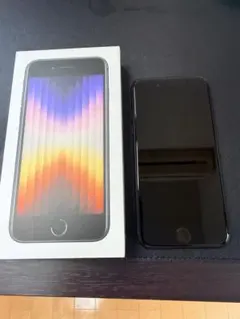 iPhone SE (第3世代) 64gb バッテリーの状態83%箱付き