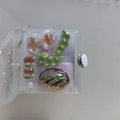 【最終値下げ】ミニ シール帳 ボンボンドロップシール おすそ分け たまごっち