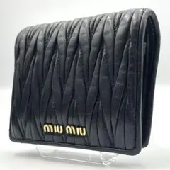 miu miu 二つ折り財布 マテラッセ ブラック　レザー　ゴールド金具のサムネイル