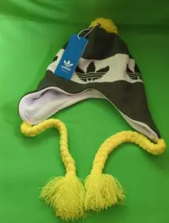 激レア　adidas ニット帽 ポンポン付き　アディダス