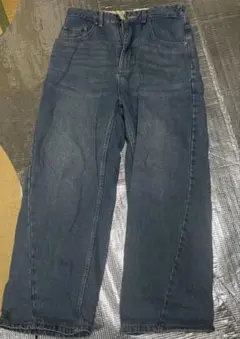 Item thumbnail for item ec92f0ef-6a5a-4a40-adc4-6efa22554da7