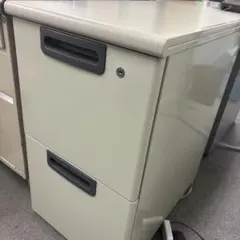 Item thumbnail for item e995536d-bfae-465f-9073-5ffed0545176