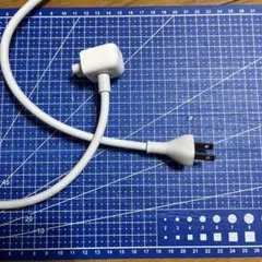 マックブック用ACコード B1　2.5A　125V　VOLEXJ