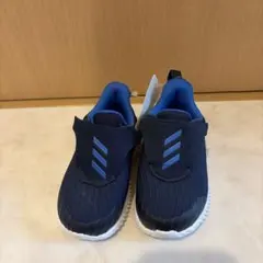 2026年最新】adidasスニーカー激安の人気アイテム - メルカリ