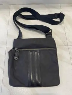 八3571【TOD'S 】トッズ ショルダーバッグ 　　斜め掛けのサムネイル