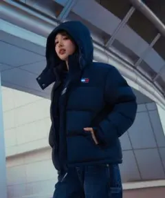 トミー　ダウン　トミージーンズ　ピンク　ナヨンアウター　tommy jeans