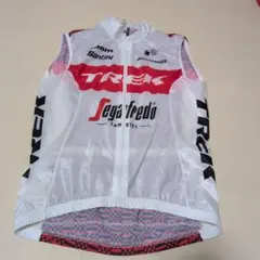 Trek Segafredo ウインドブレーカー　ベスト　サイズSのサムネイル