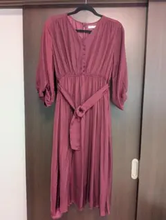 バーガンディ Vネック ロングワンピース　フリーサイズ