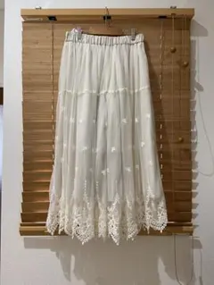 ホワイト レース 刺繍フレアーパンツ♪