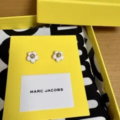 MARC JACOBS フラワー ピアスのサムネイル