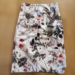 花柄タイトスカート ひざ丈　韓国ファッション　韓国産