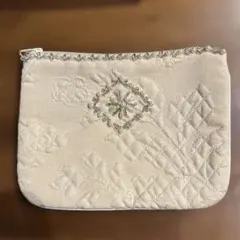 一回使用、近沢レース店、ビーズ装飾クリーム色ポーチ